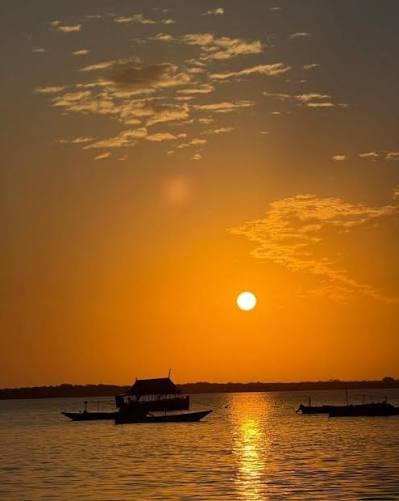 Lamu sunset dhow cruise